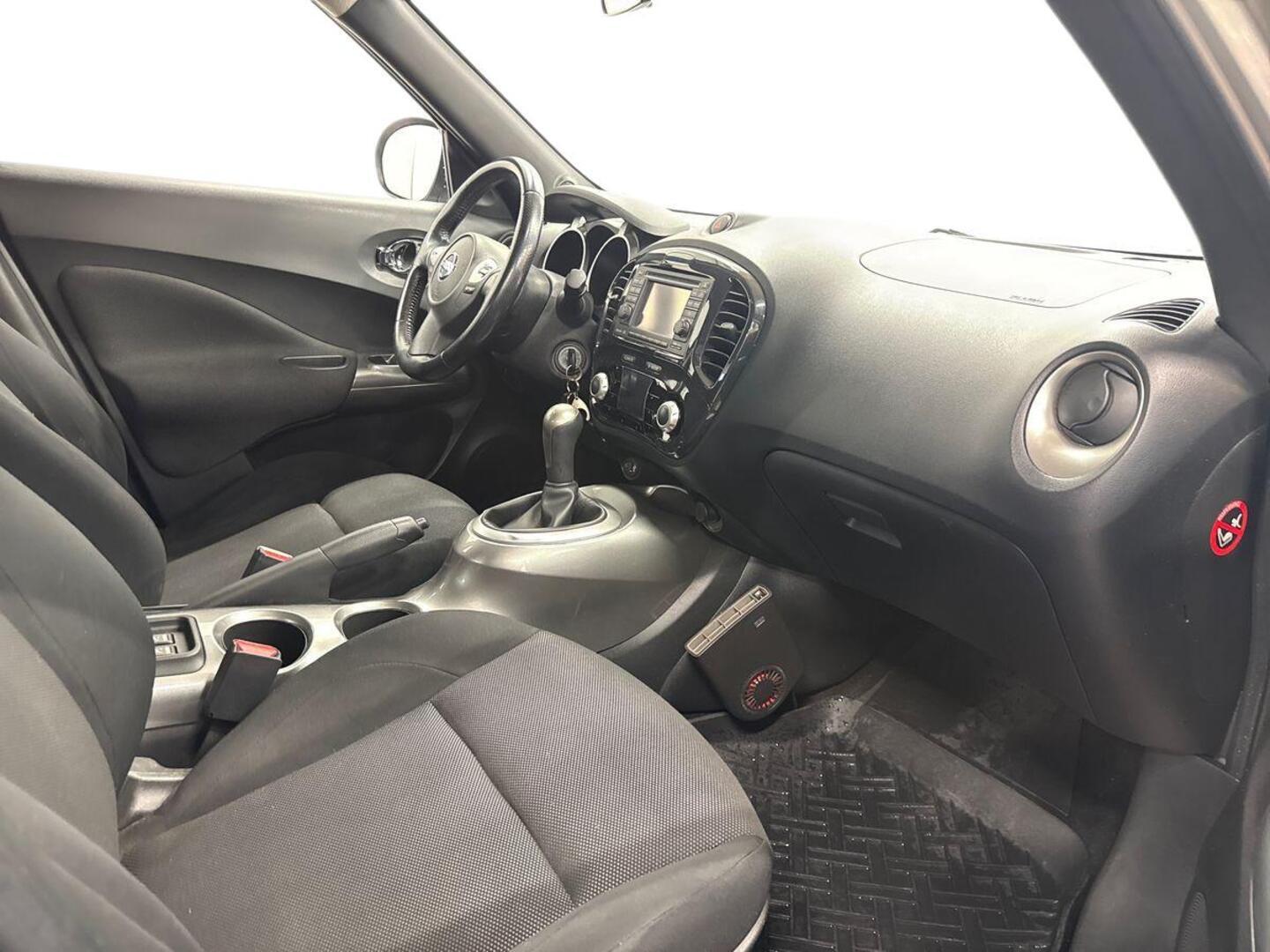NISSAN Juke 2011