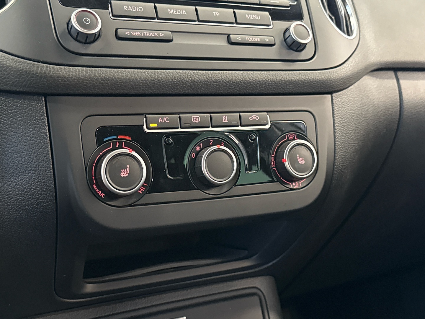 VOLKSWAGEN Golf Plus 2014