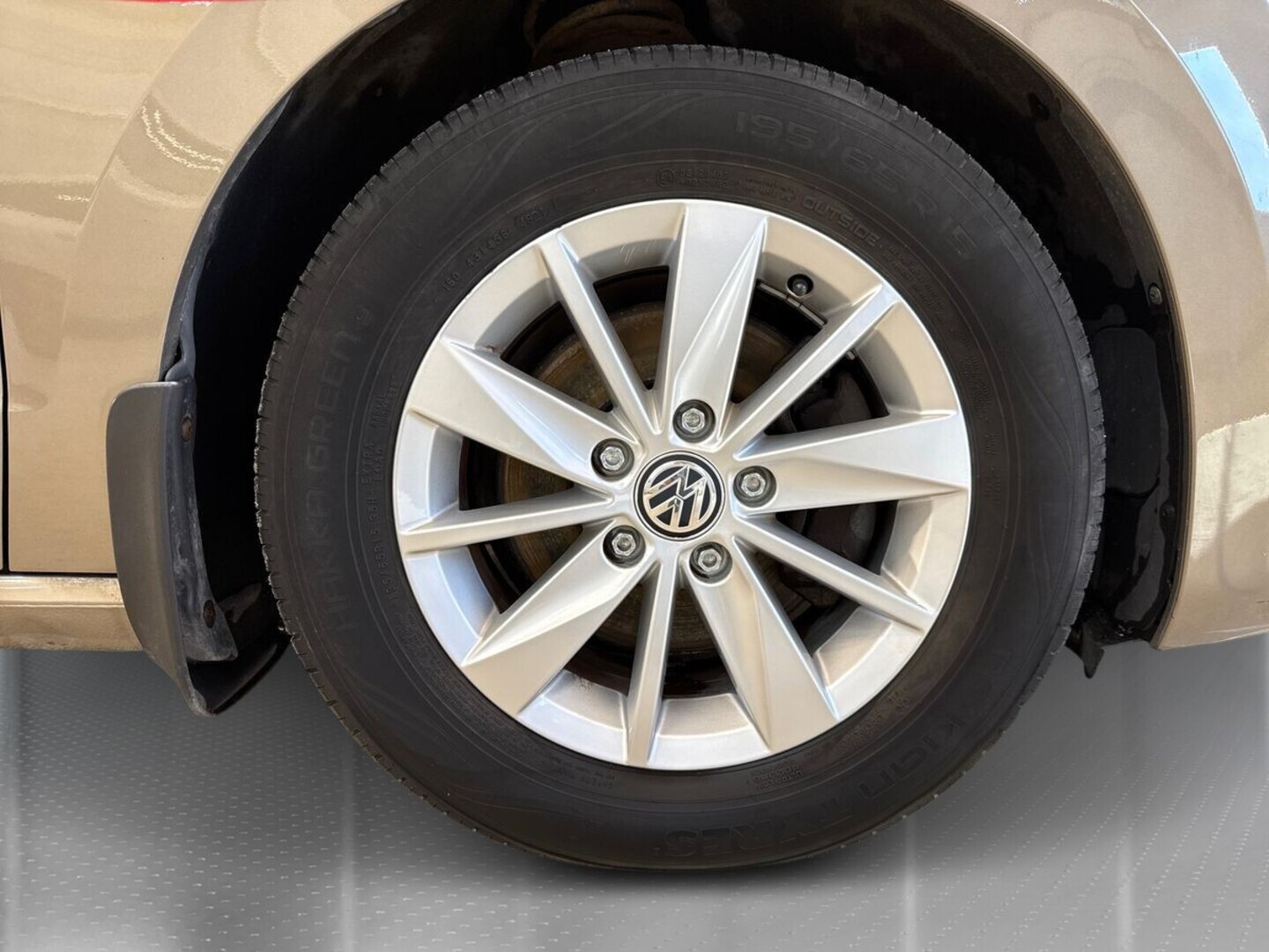 VOLKSWAGEN Golf Sportsvan 2015