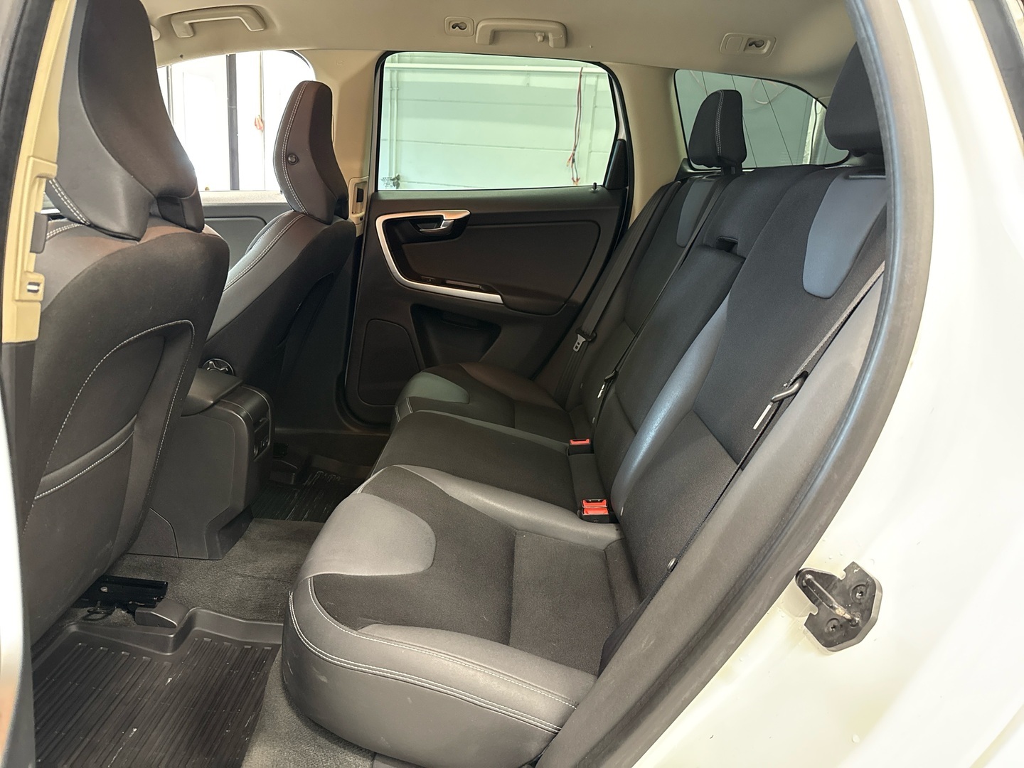 VOLVO XC60 2011