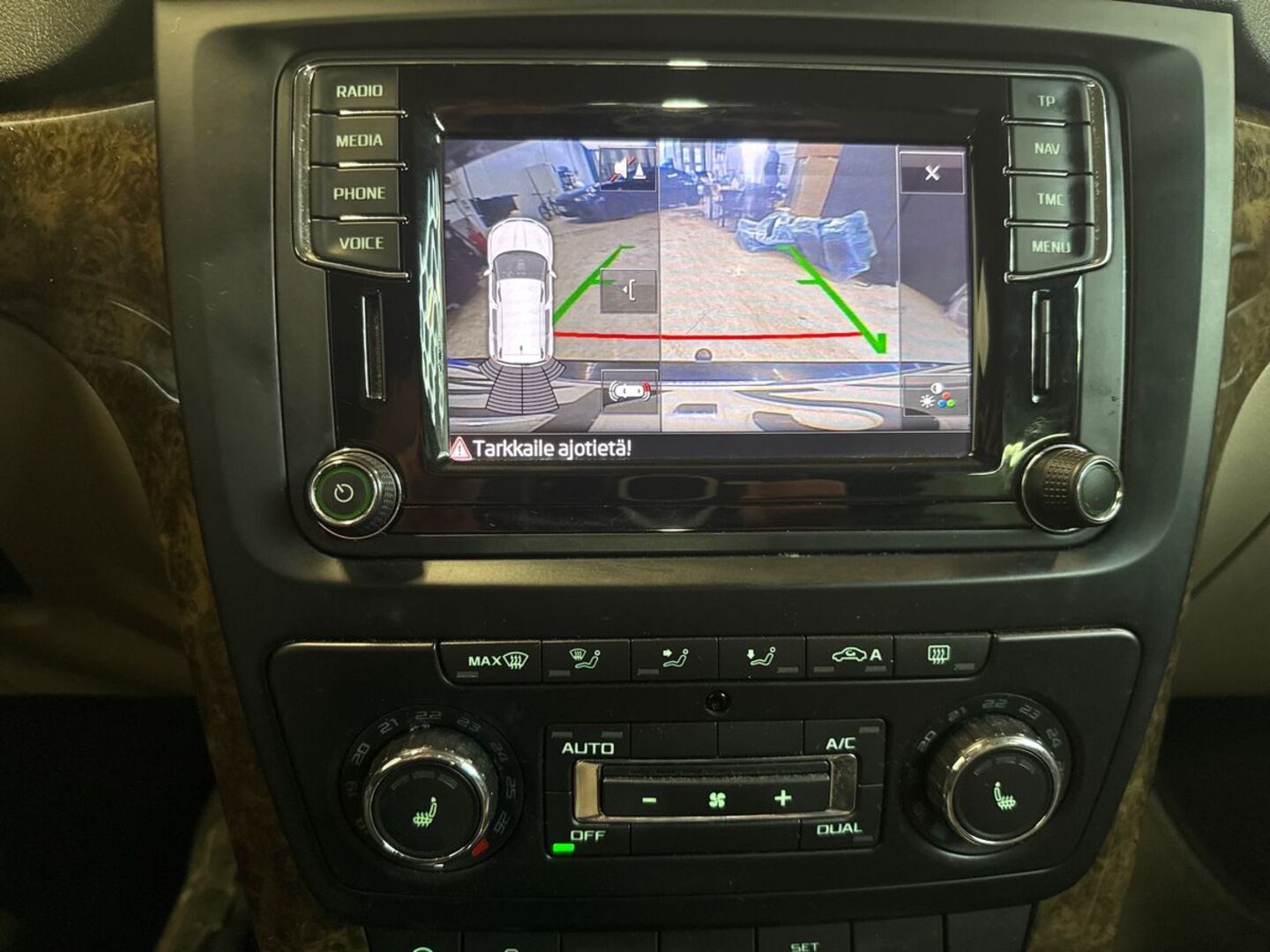 SKODA Yeti 2015