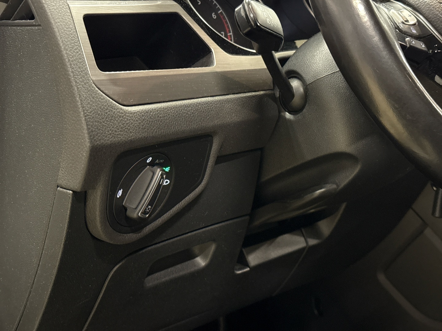 VOLKSWAGEN Touran 2018