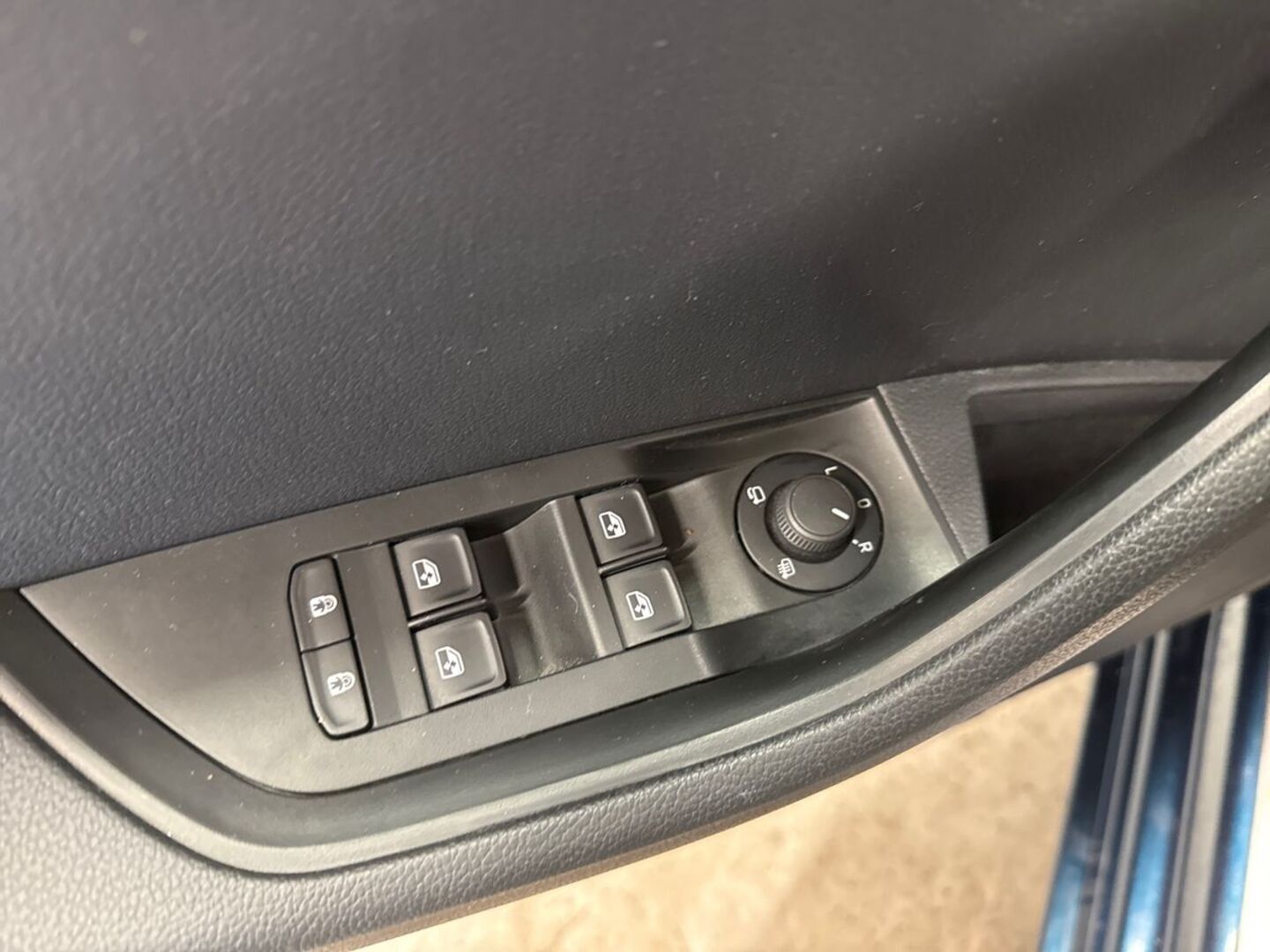 SKODA Superb 19