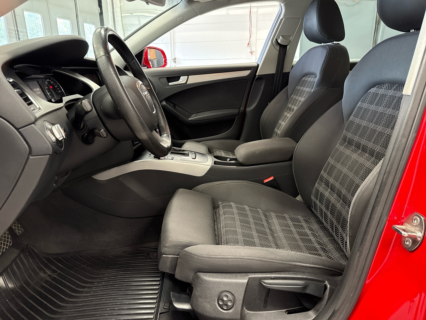AUDI A4 2011