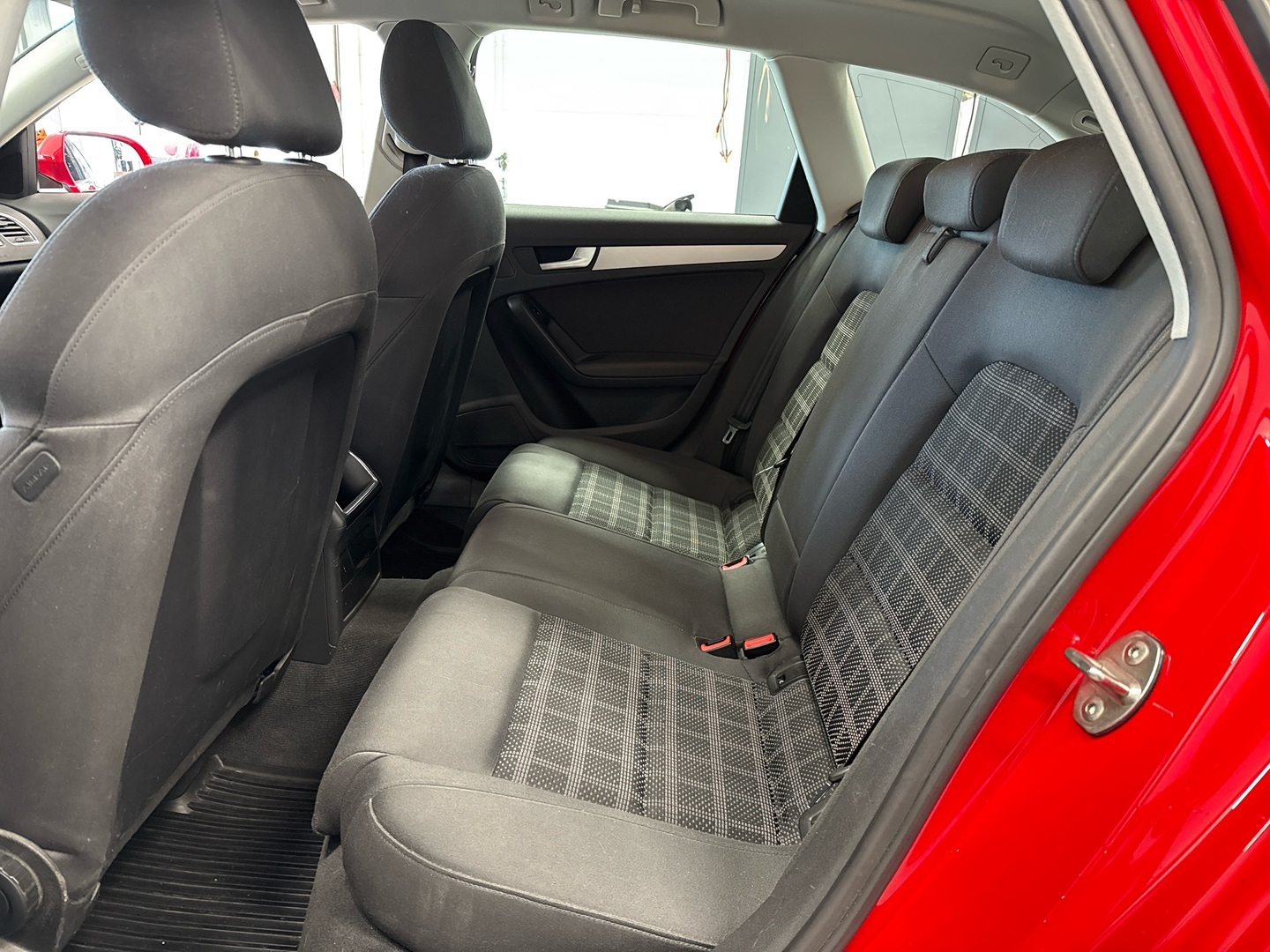 AUDI A4 2011