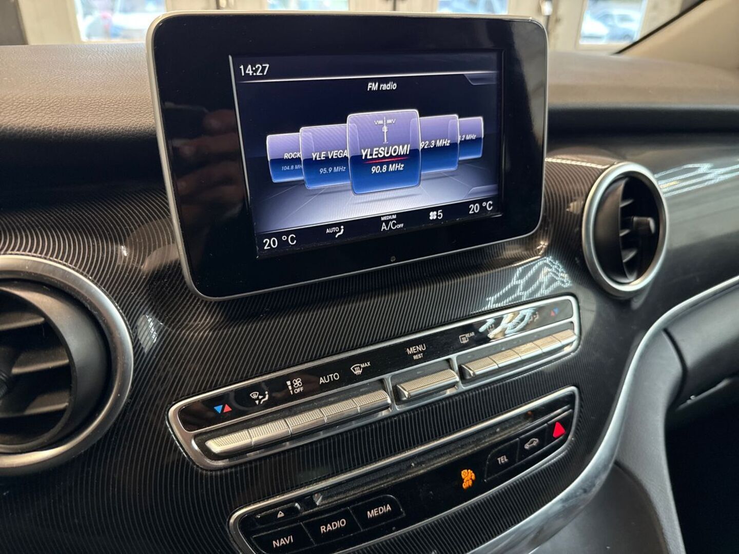 MERCEDES-BENZ A 18