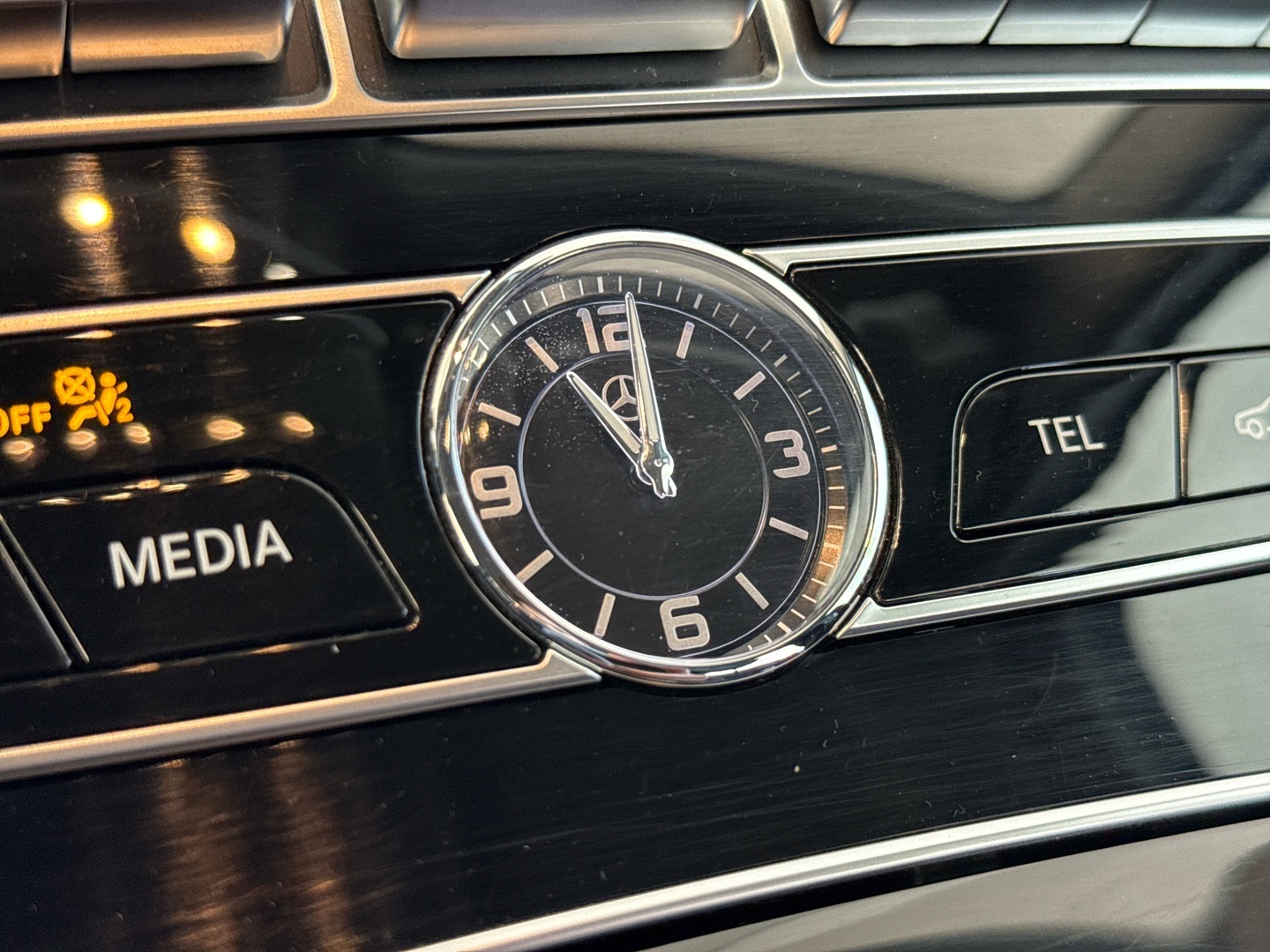 MERCEDES-BENZ E 2017