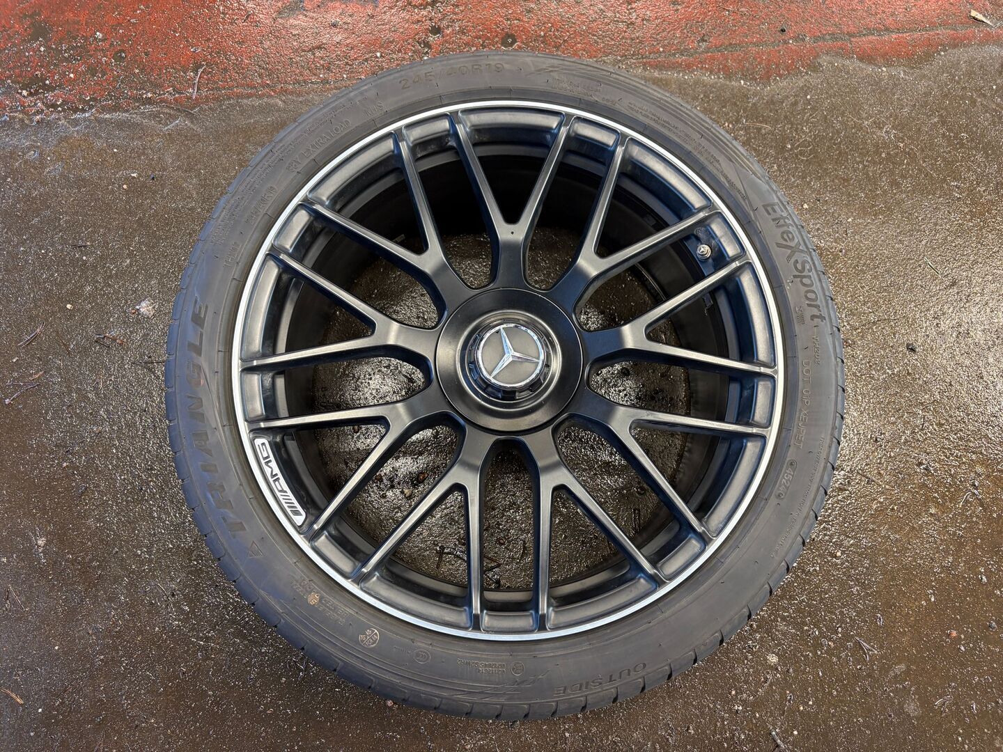 MERCEDES-BENZ E 2017