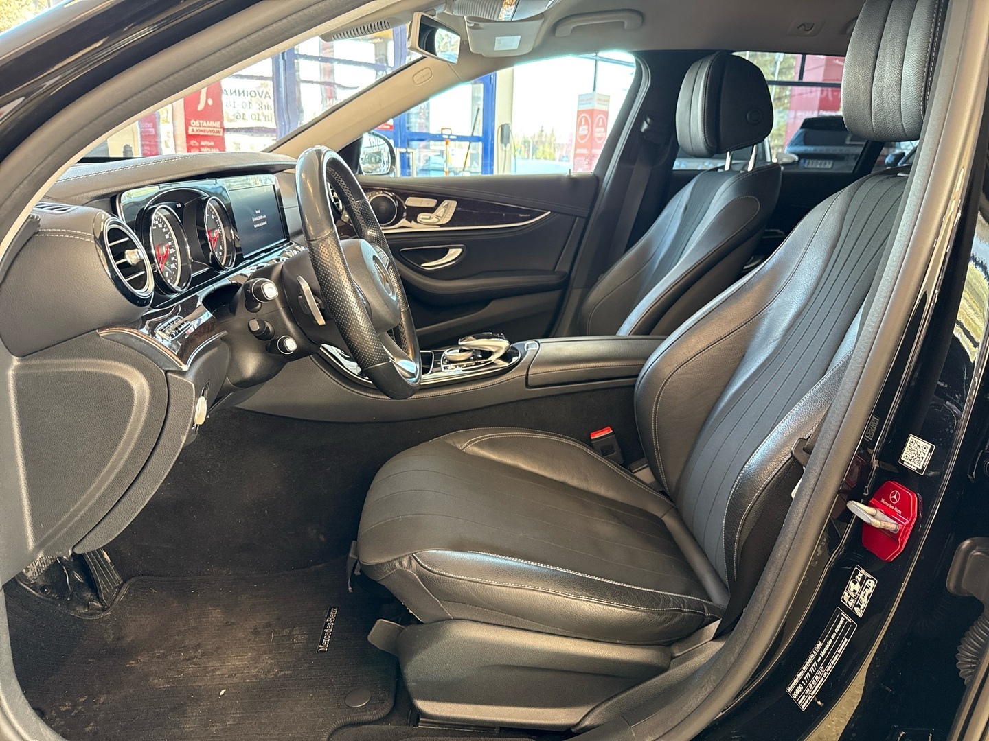 MERCEDES-BENZ E 2017