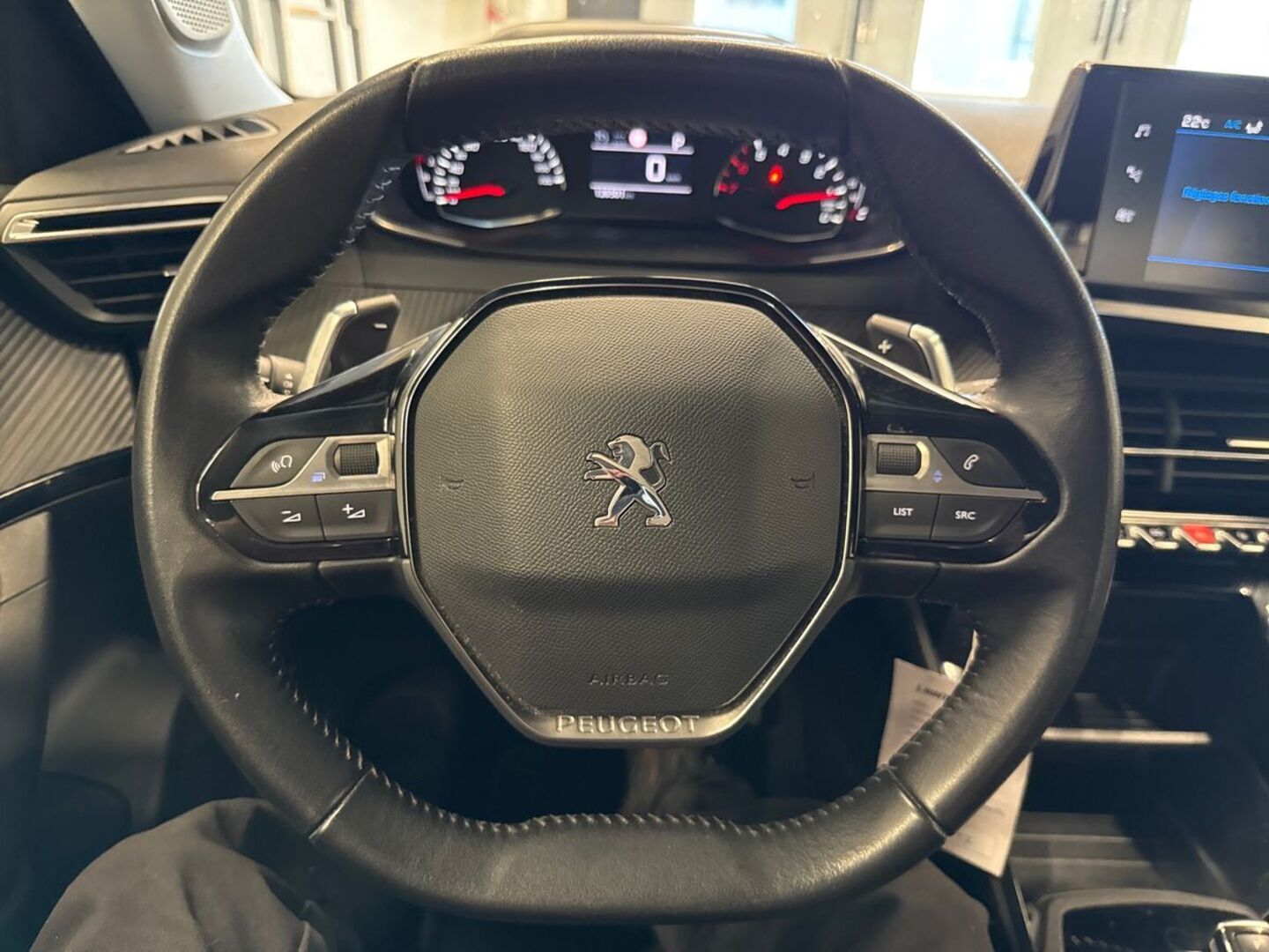 PEUGEOT 2008 19