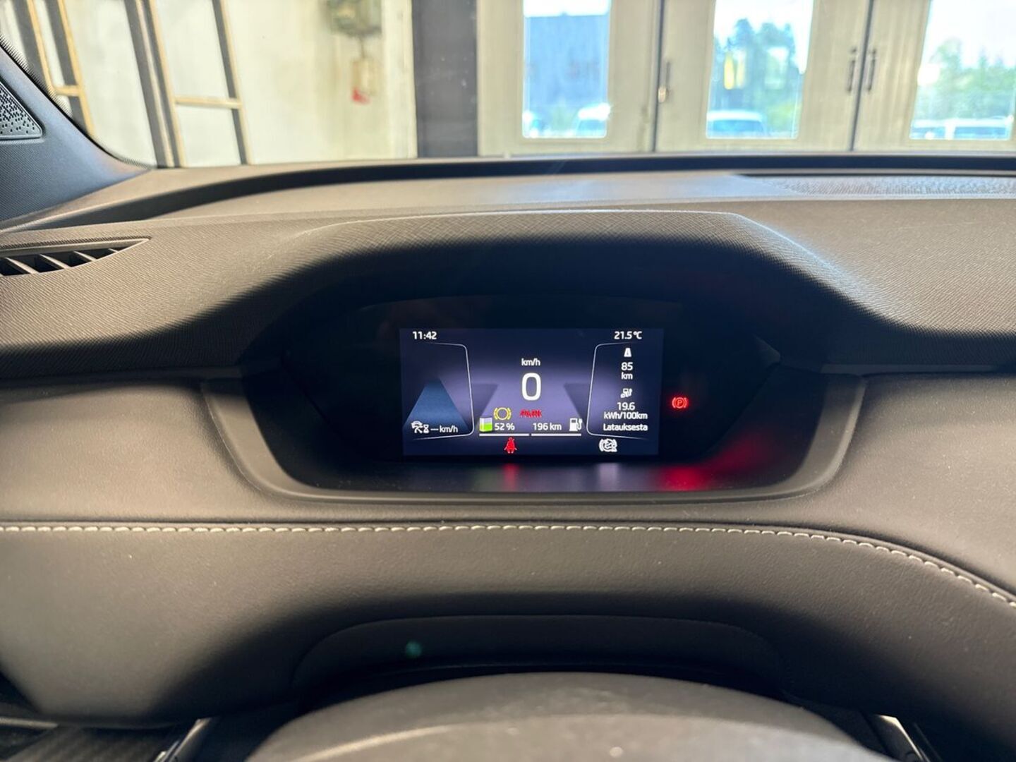SKODA Enyaq 2023