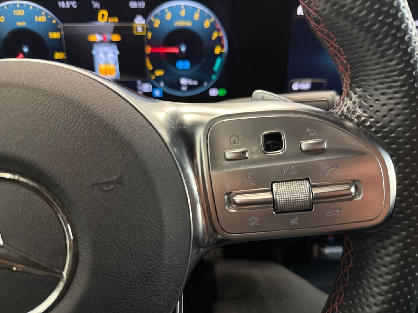 MERCEDES-BENZ CLA 24