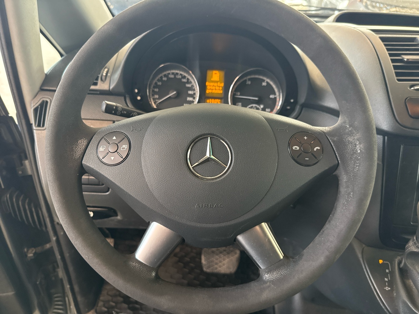 MERCEDES-BENZ Vito 2011