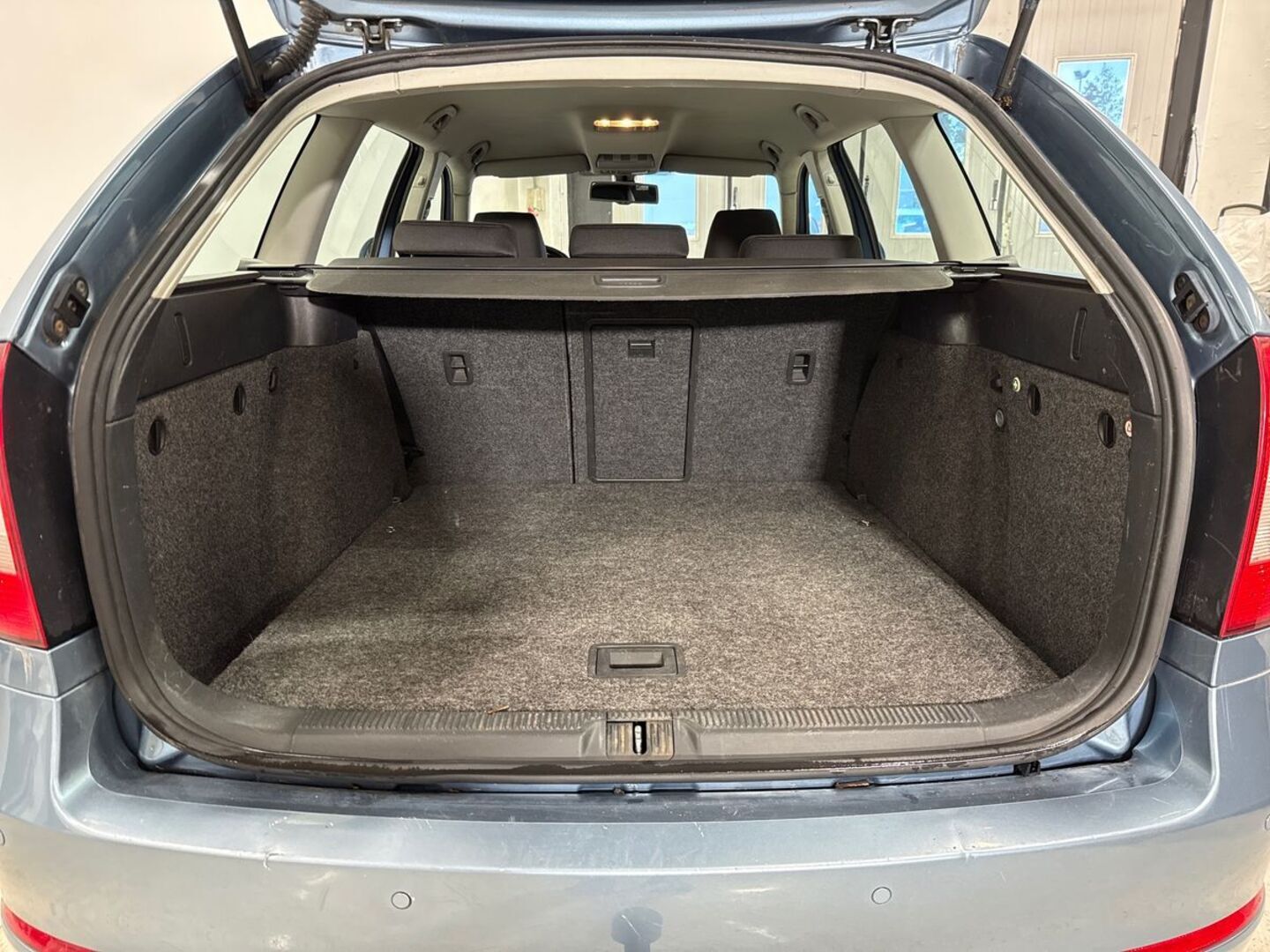 SKODA Octavia 2011