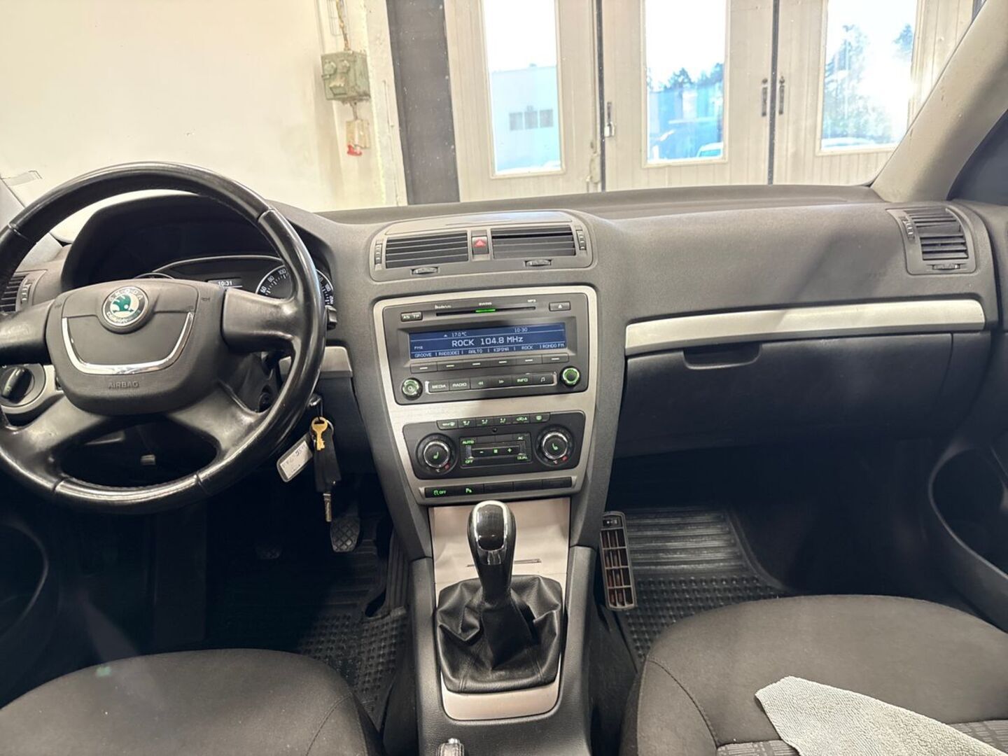 SKODA Octavia 2011