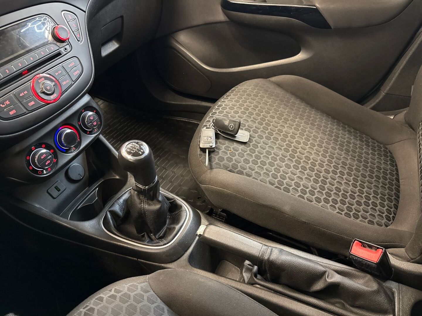 OPEL Corsa 2015