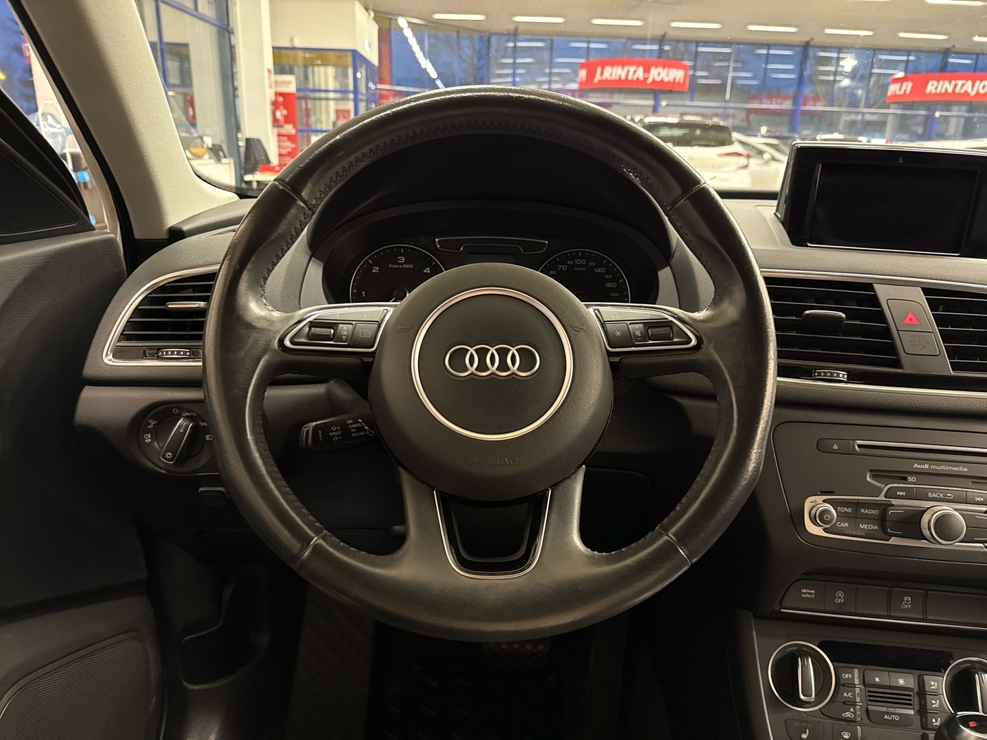 AUDI Q3 2016