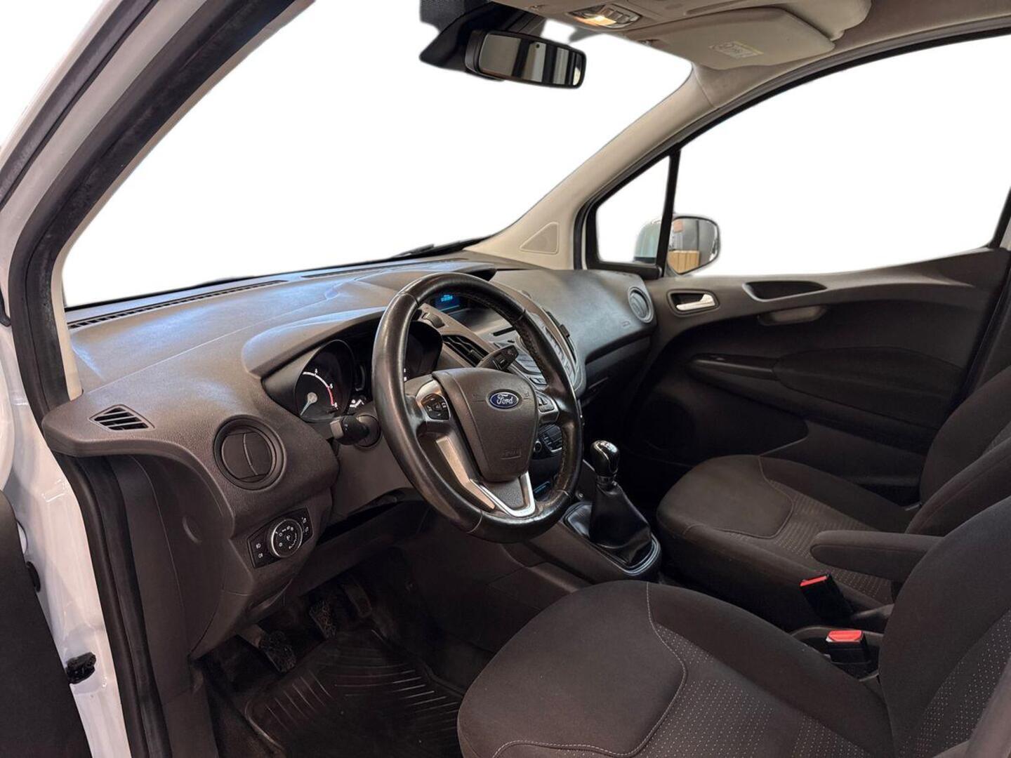 FORD Transit Courier 7