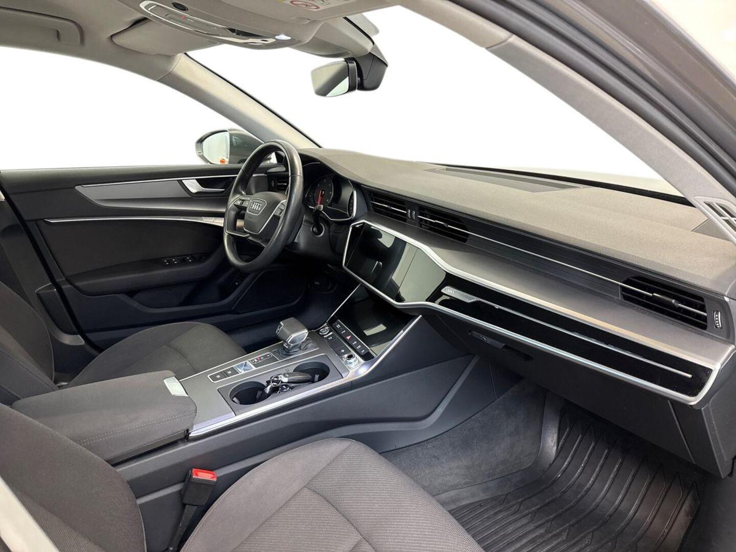 AUDI A6 2019