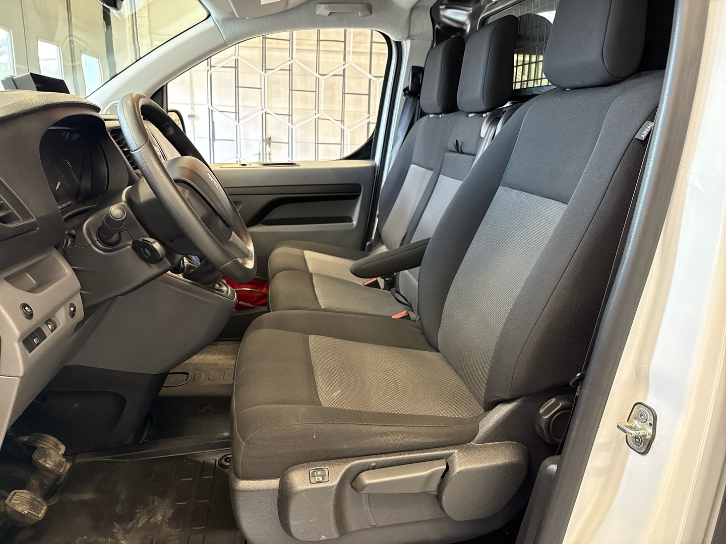 PEUGEOT Expert 2022