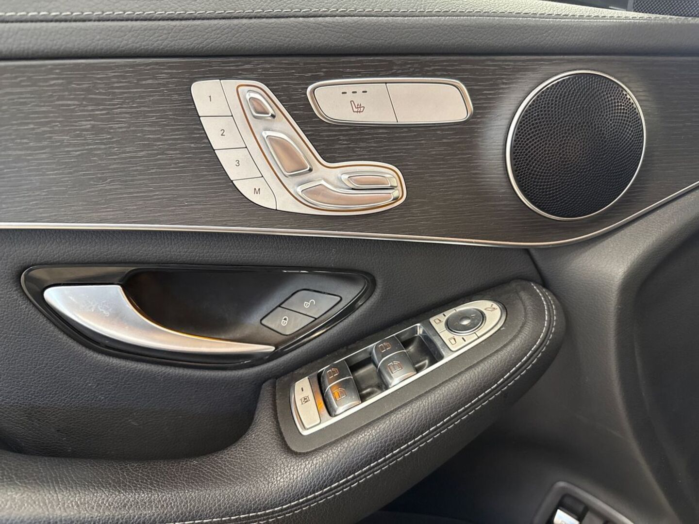 MERCEDES-BENZ GLC 2020