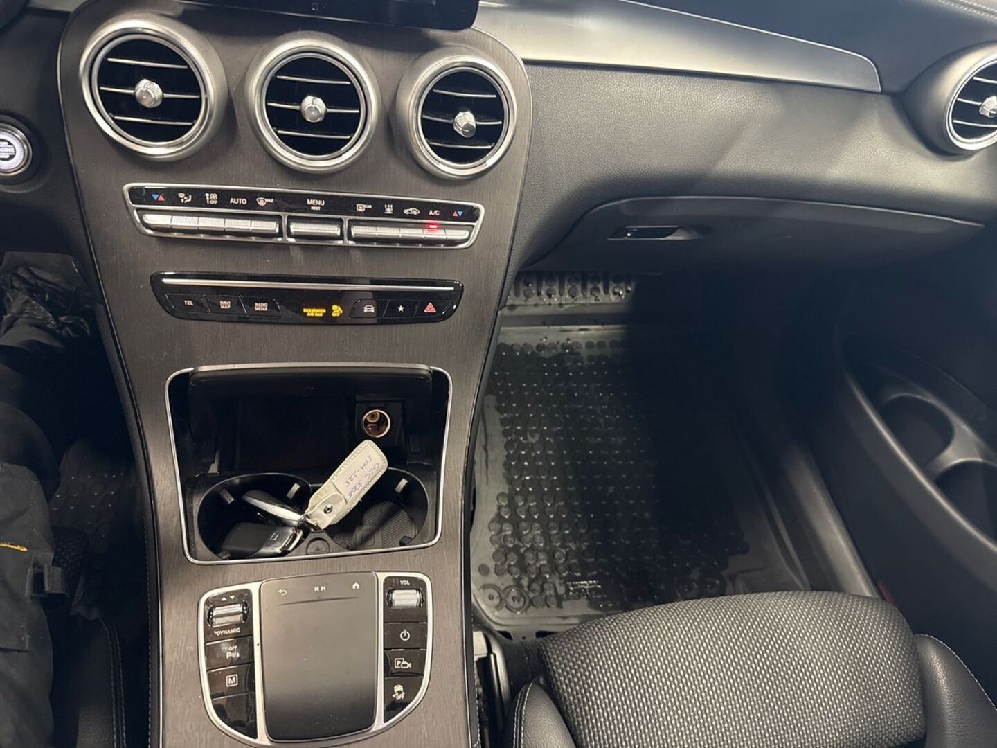 MERCEDES-BENZ GLC 2020