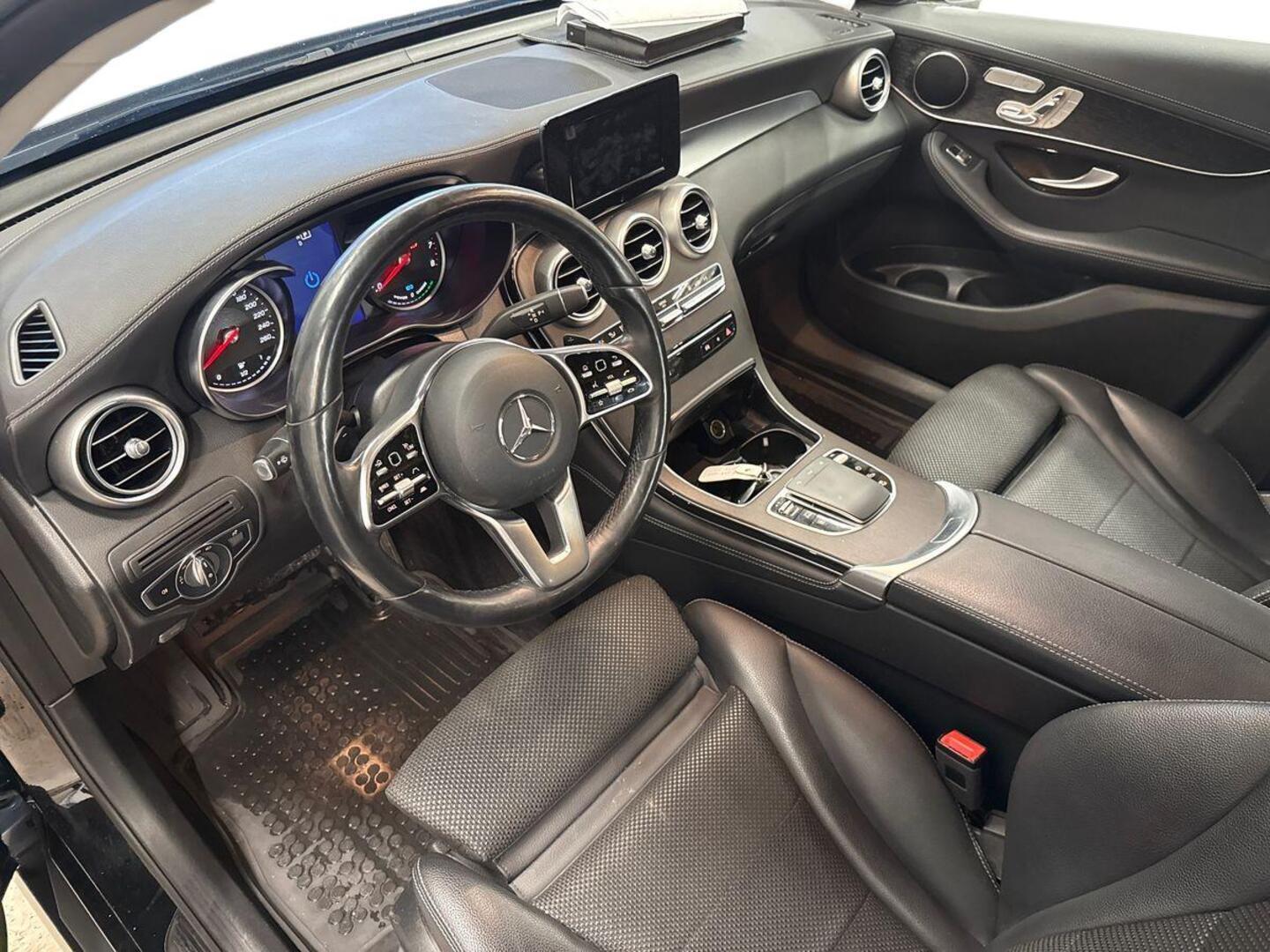 MERCEDES-BENZ GLC 2020