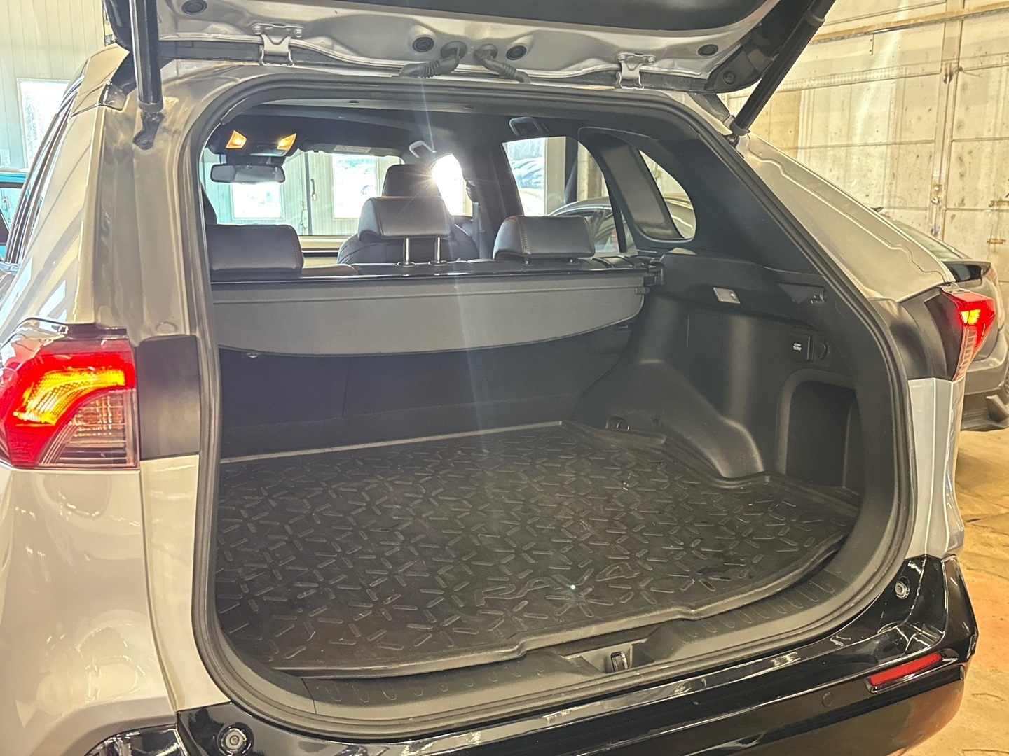 TOYOTA RAV4 Plug-in 2021