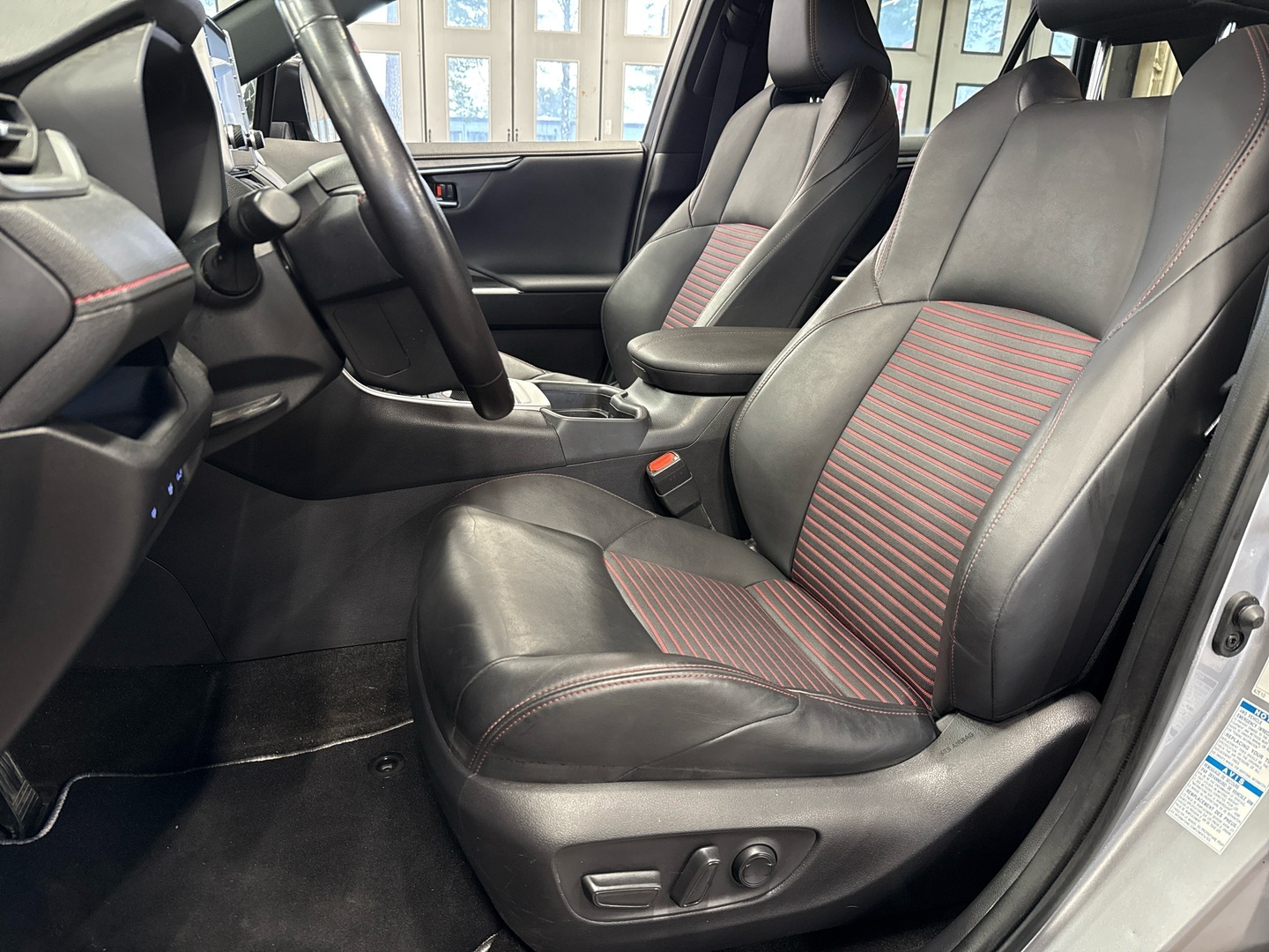 TOYOTA RAV4 Plug-in 2021