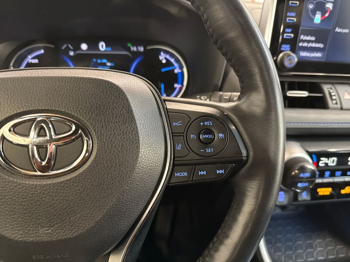 TOYOTA RAV4 2021