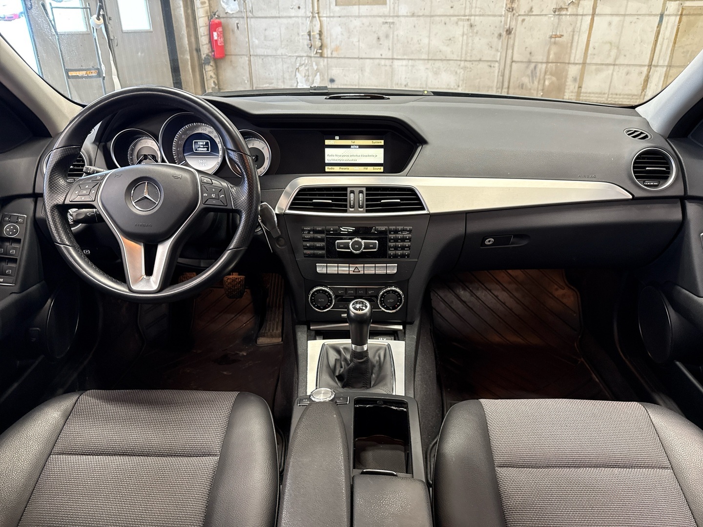 MERCEDES-BENZ C 2012