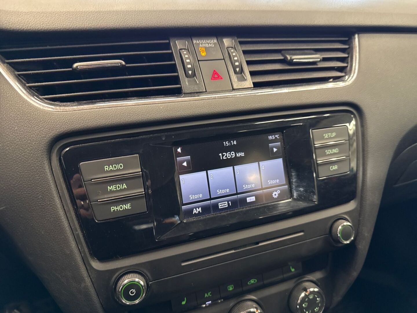 SKODA Octavia 2015