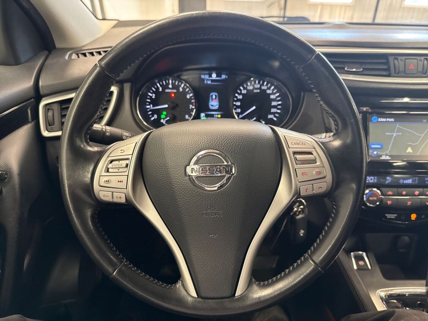 NISSAN Qashqai 2016