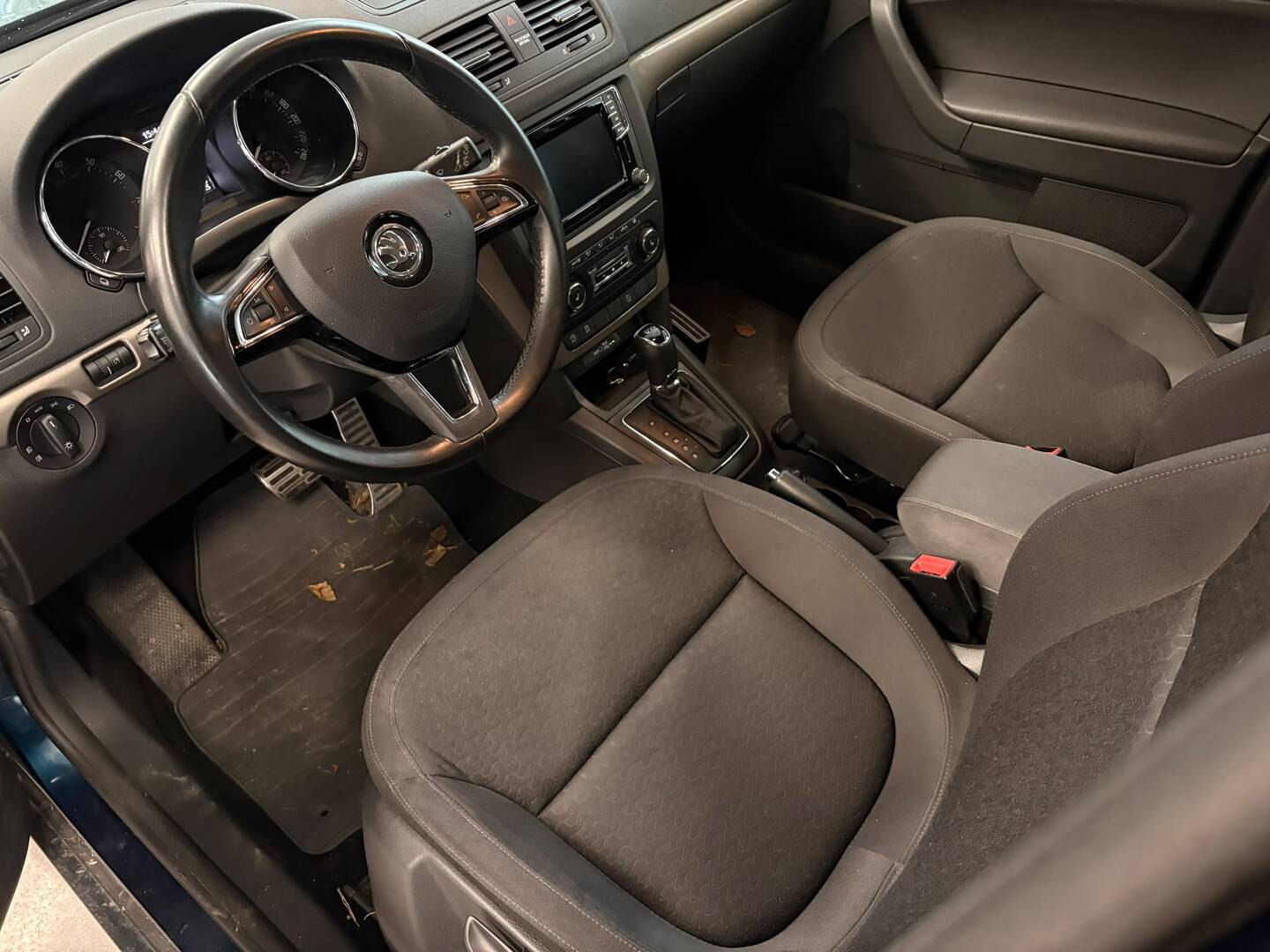 SKODA Yeti 2016