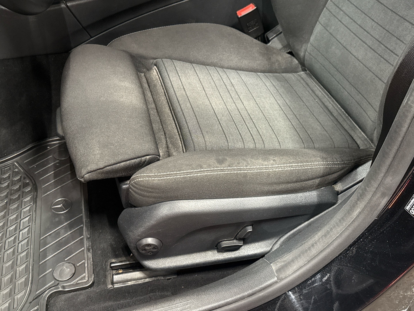 MERCEDES-BENZ C 2017