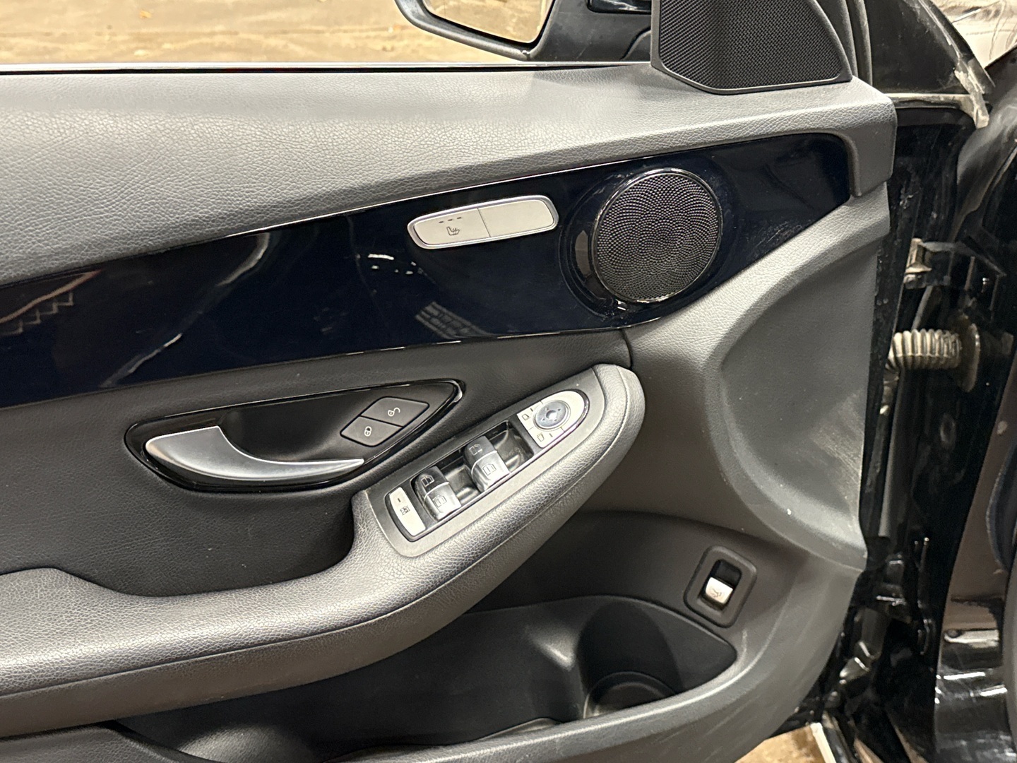 MERCEDES-BENZ C 2017