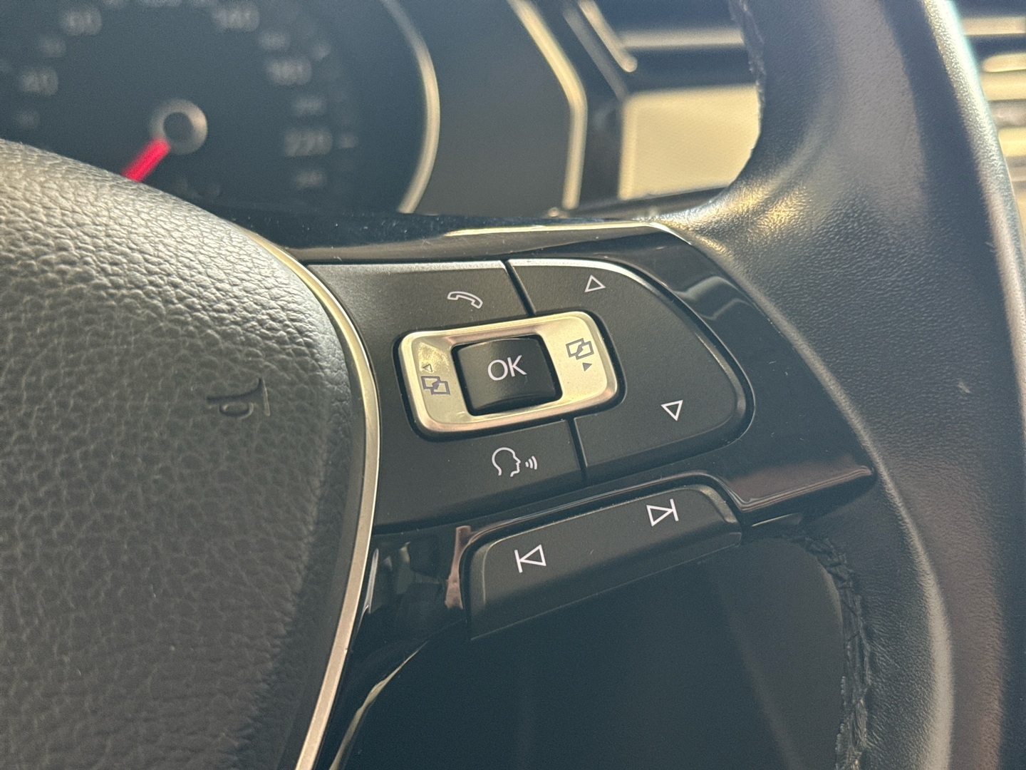 VOLKSWAGEN Passat 2017