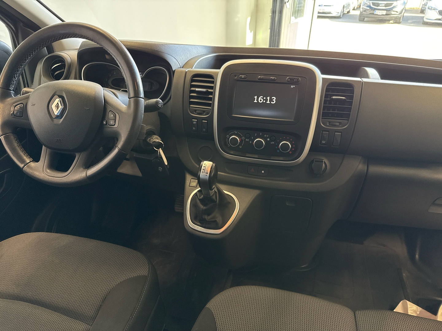 RENAULT Trafic 2021