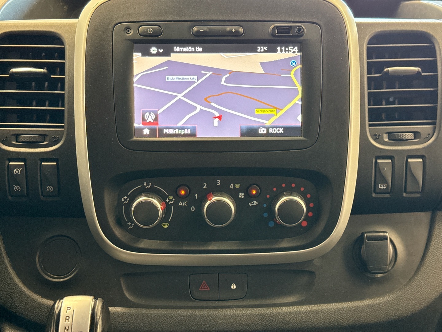RENAULT Trafic 2021