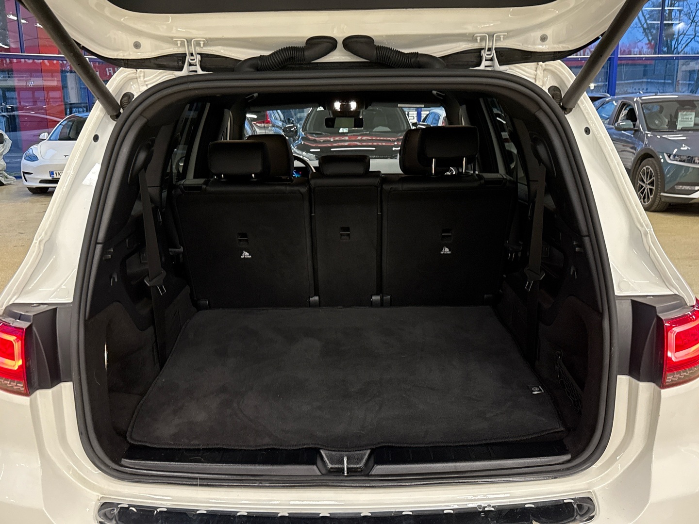 MERCEDES-BENZ GLB 2021