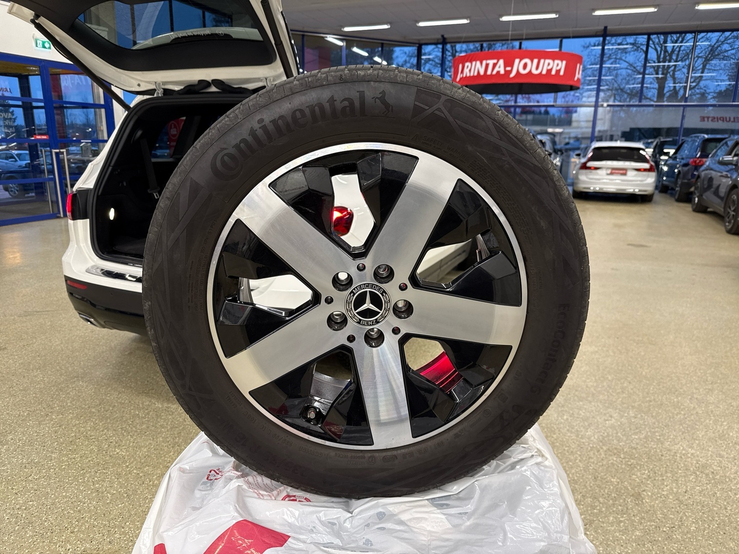 MERCEDES-BENZ GLB 2021