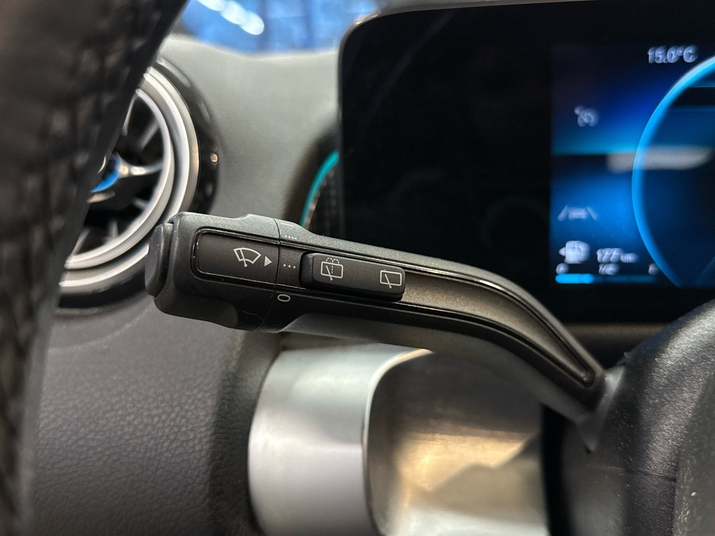 MERCEDES-BENZ GLB 2021