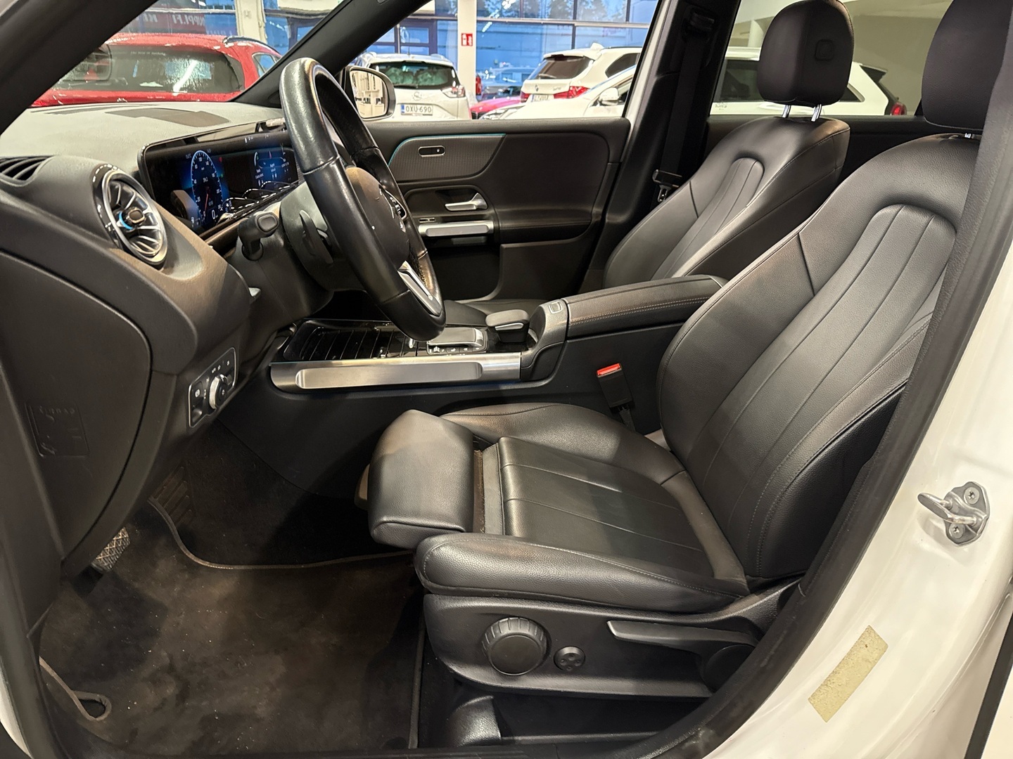 MERCEDES-BENZ GLB 2021