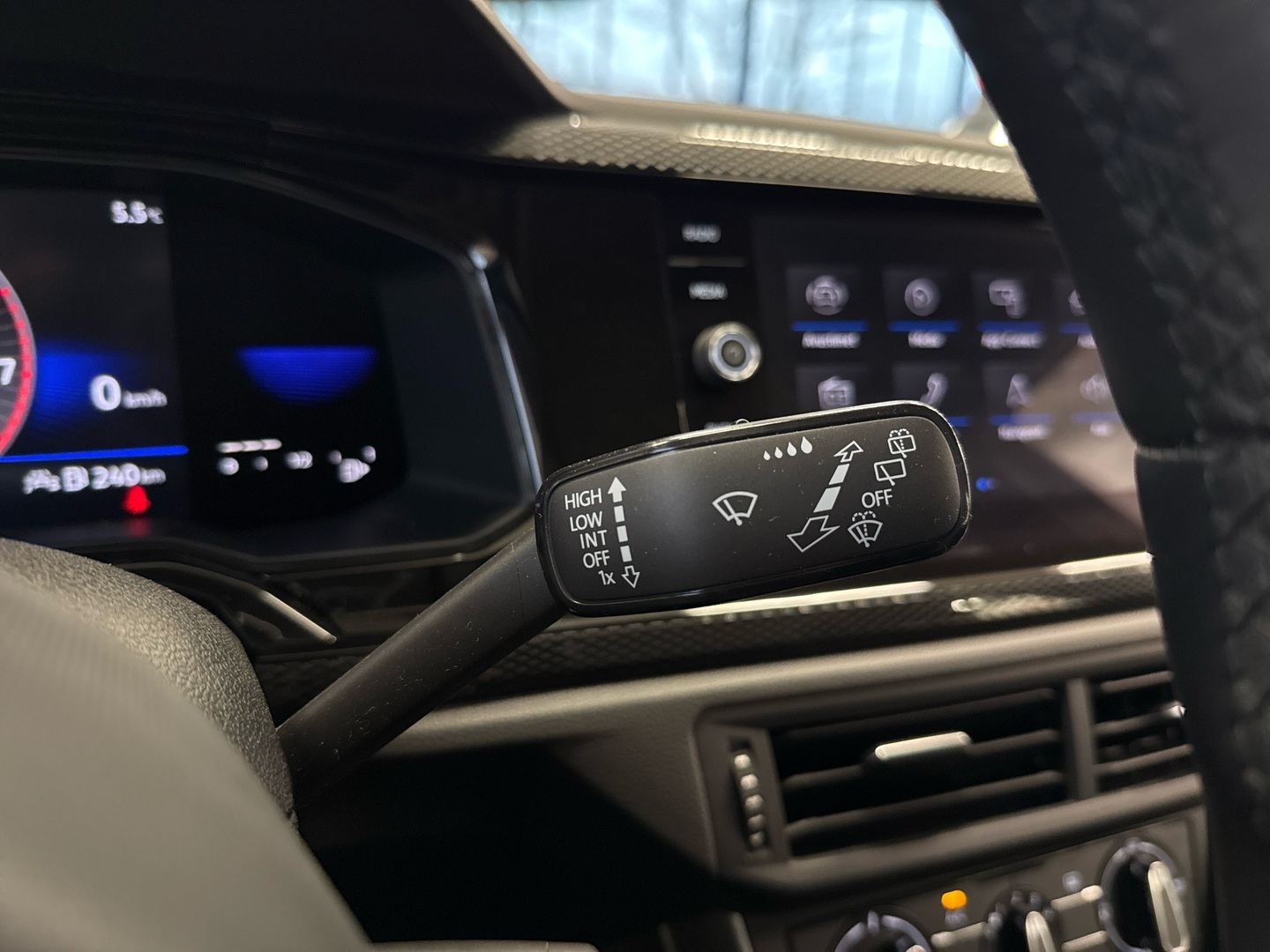 VOLKSWAGEN Taigo 2022