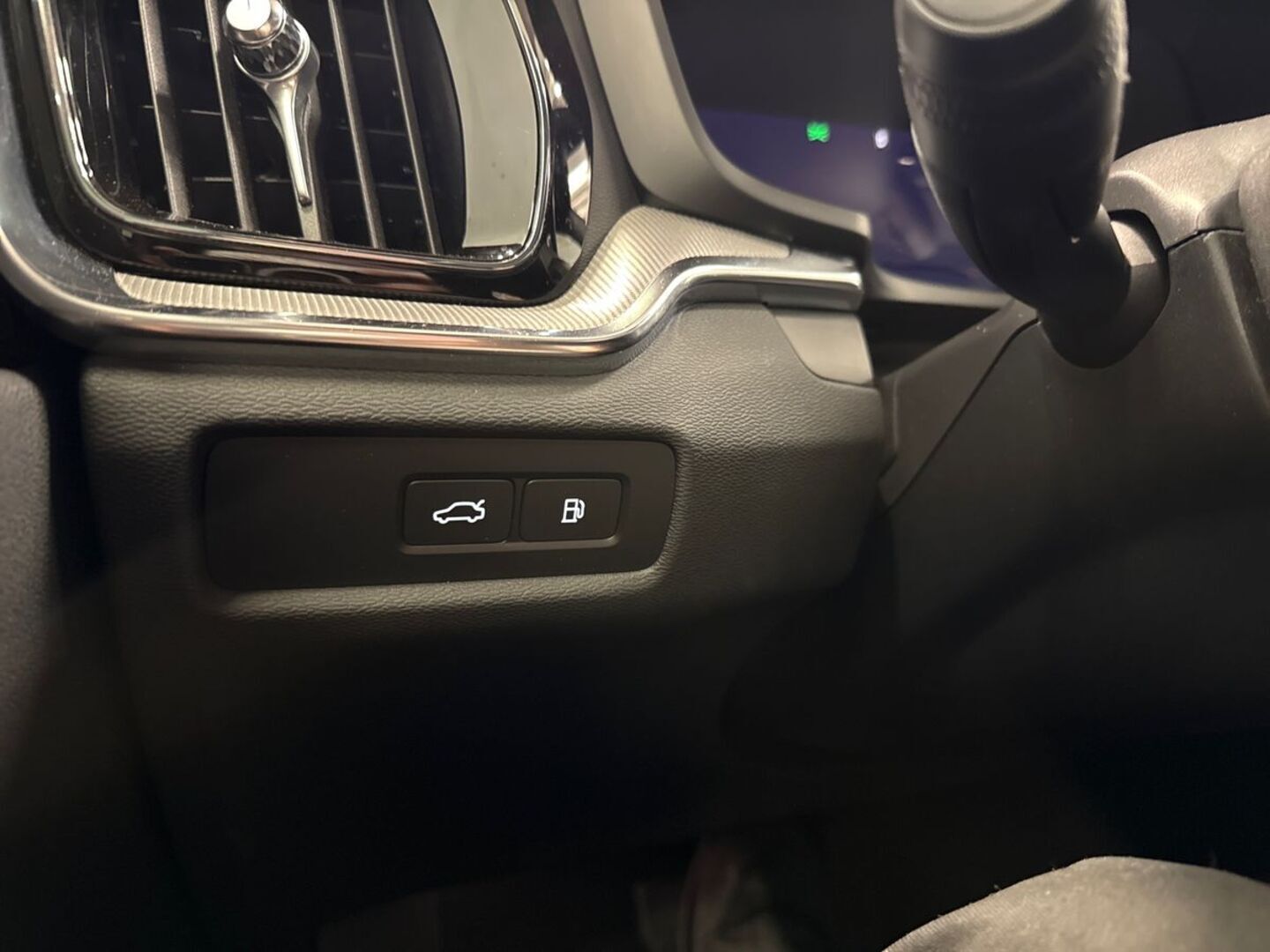 VOLVO V60 23