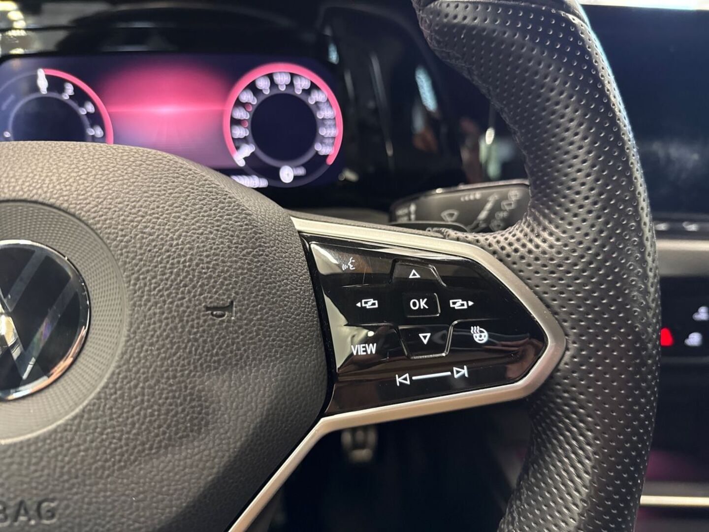 VOLKSWAGEN Golf 2021
