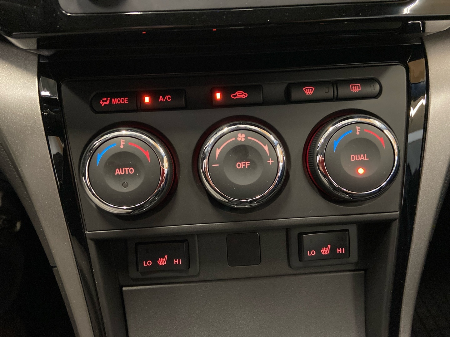 MAZDA Mazda6 2011