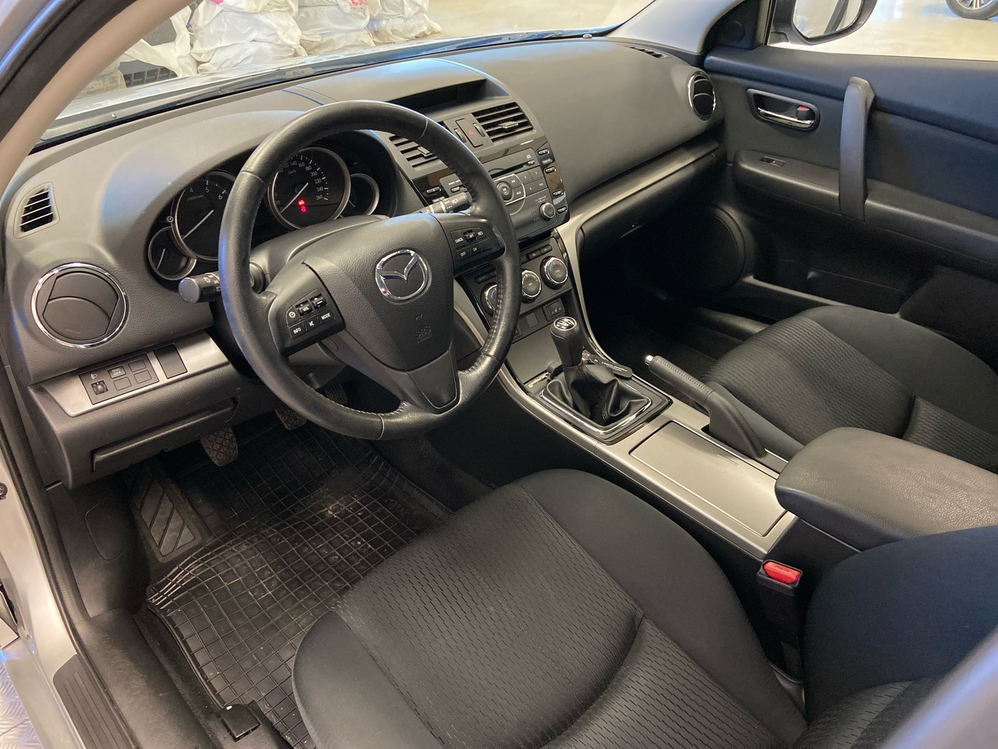 MAZDA Mazda6 2011