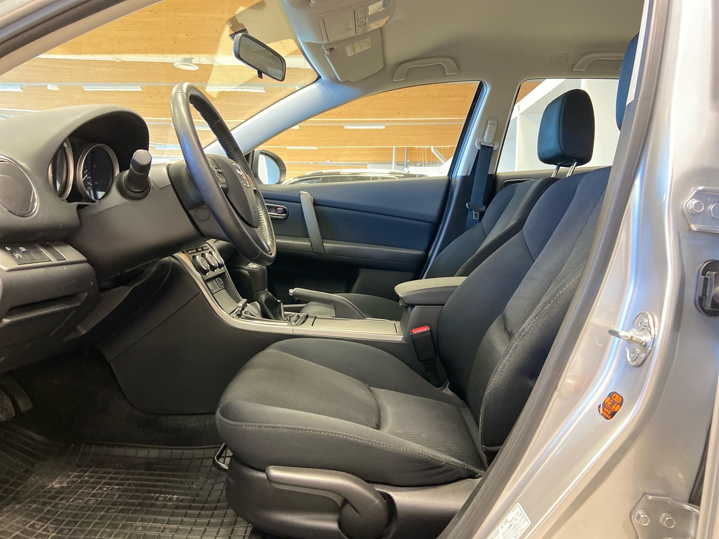 MAZDA Mazda6 2011