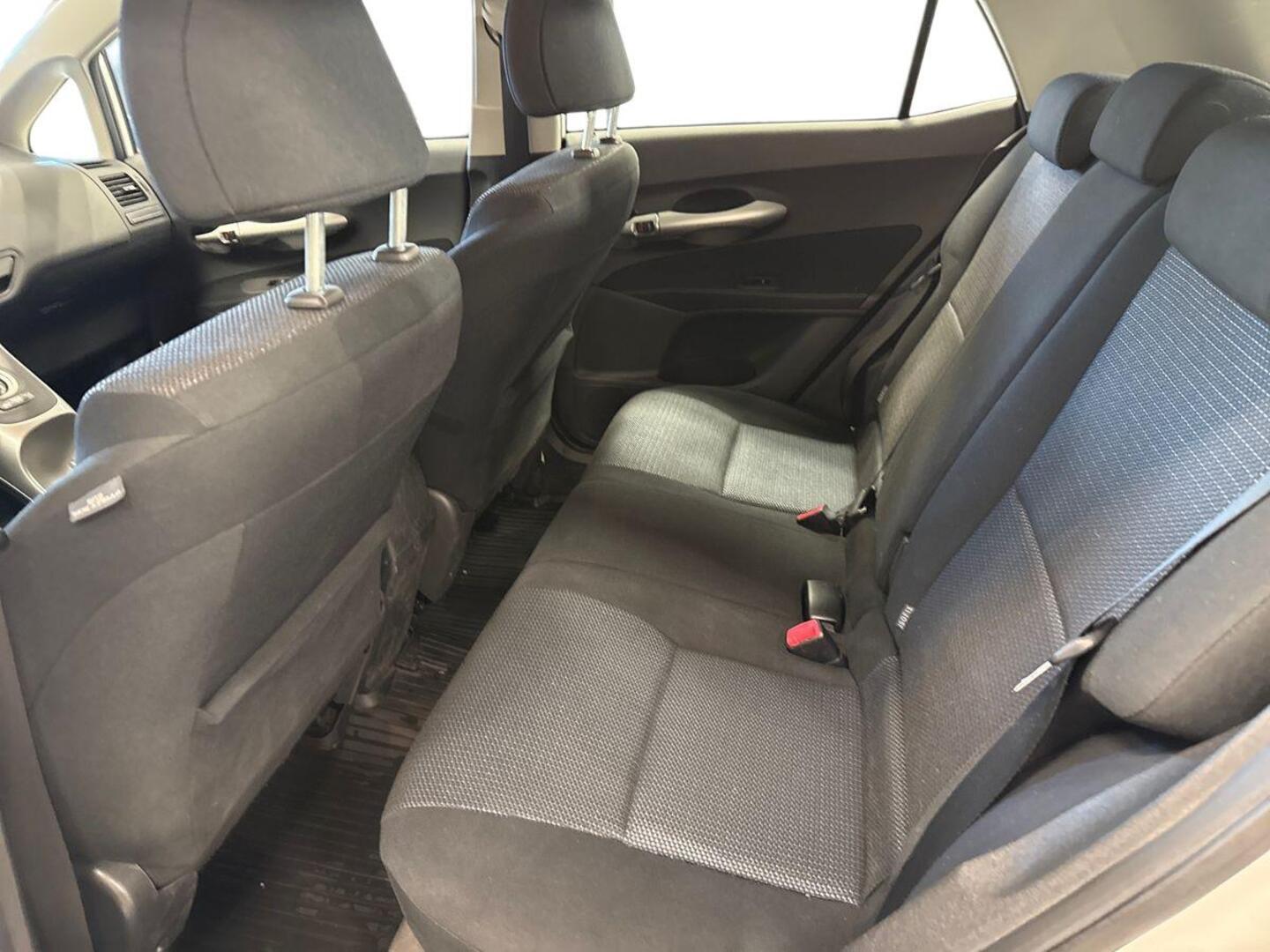 TOYOTA Auris 2010